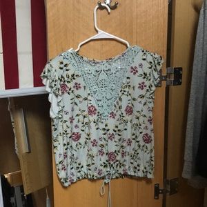 printed crop top shirt